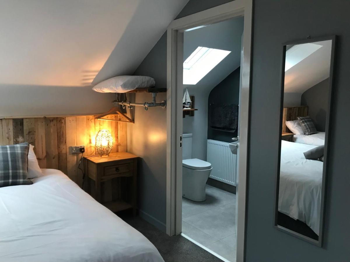 Rostrevor Mountain Lodge - Glamping Pods - Revive Sauna & Hot Tubs מראה חיצוני תמונה