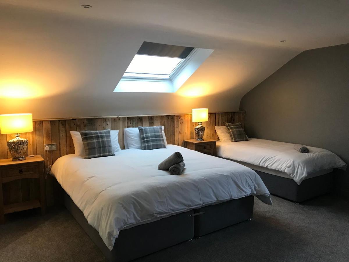 Rostrevor Mountain Lodge - Glamping Pods - Revive Sauna & Hot Tubs מראה חיצוני תמונה